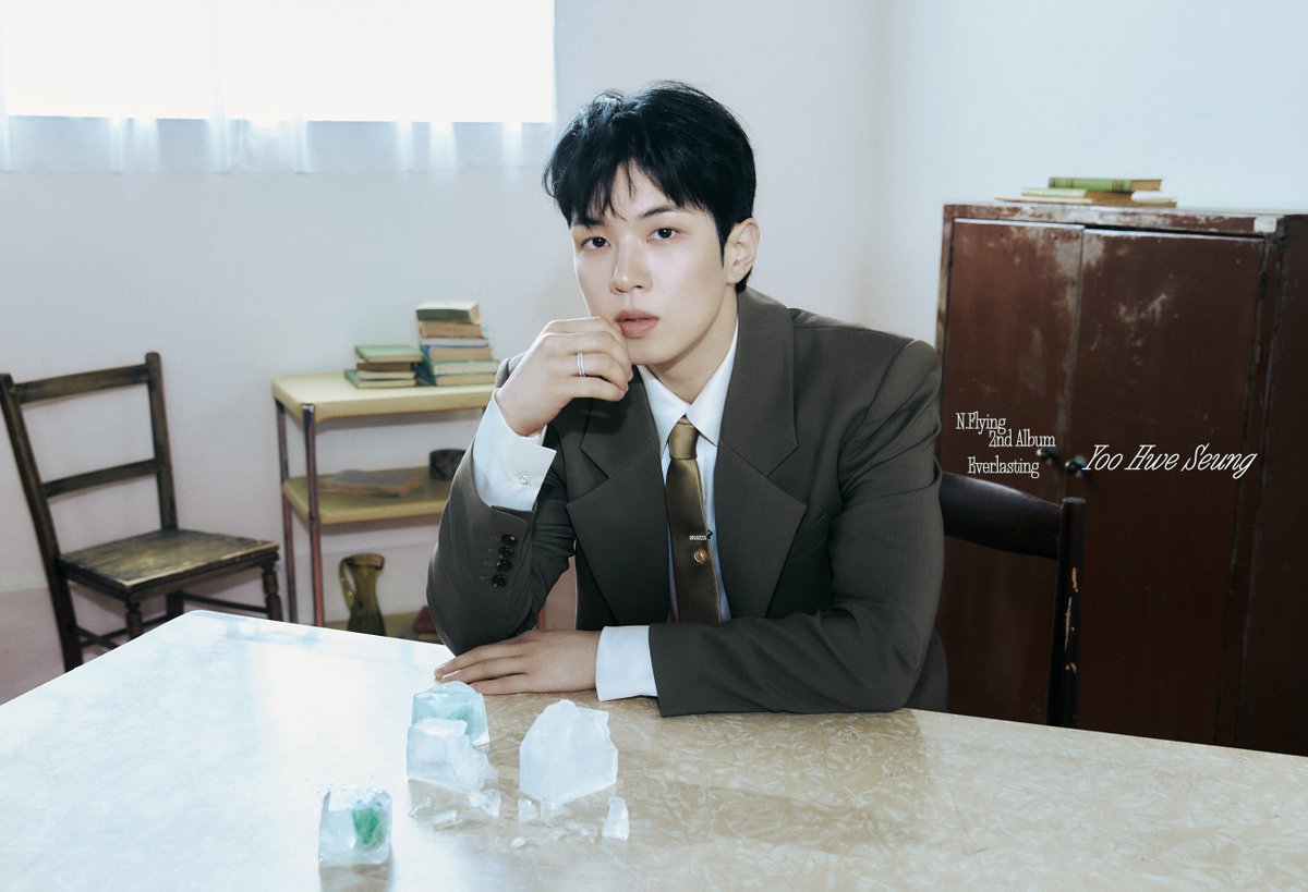N.Flying (엔플라잉) 2nd Album [Everlasting]
Jacket Poster : Ever ver.

Yoo Hwe Seung

TITLE ❄ 만년설 (Everlasting)
ALBUM RELEASE 🧊 2025.05.28 6PM (KST)

#NFlying #엔플라잉 #2nd_Album #Everlasting #에버래스팅 #만년설