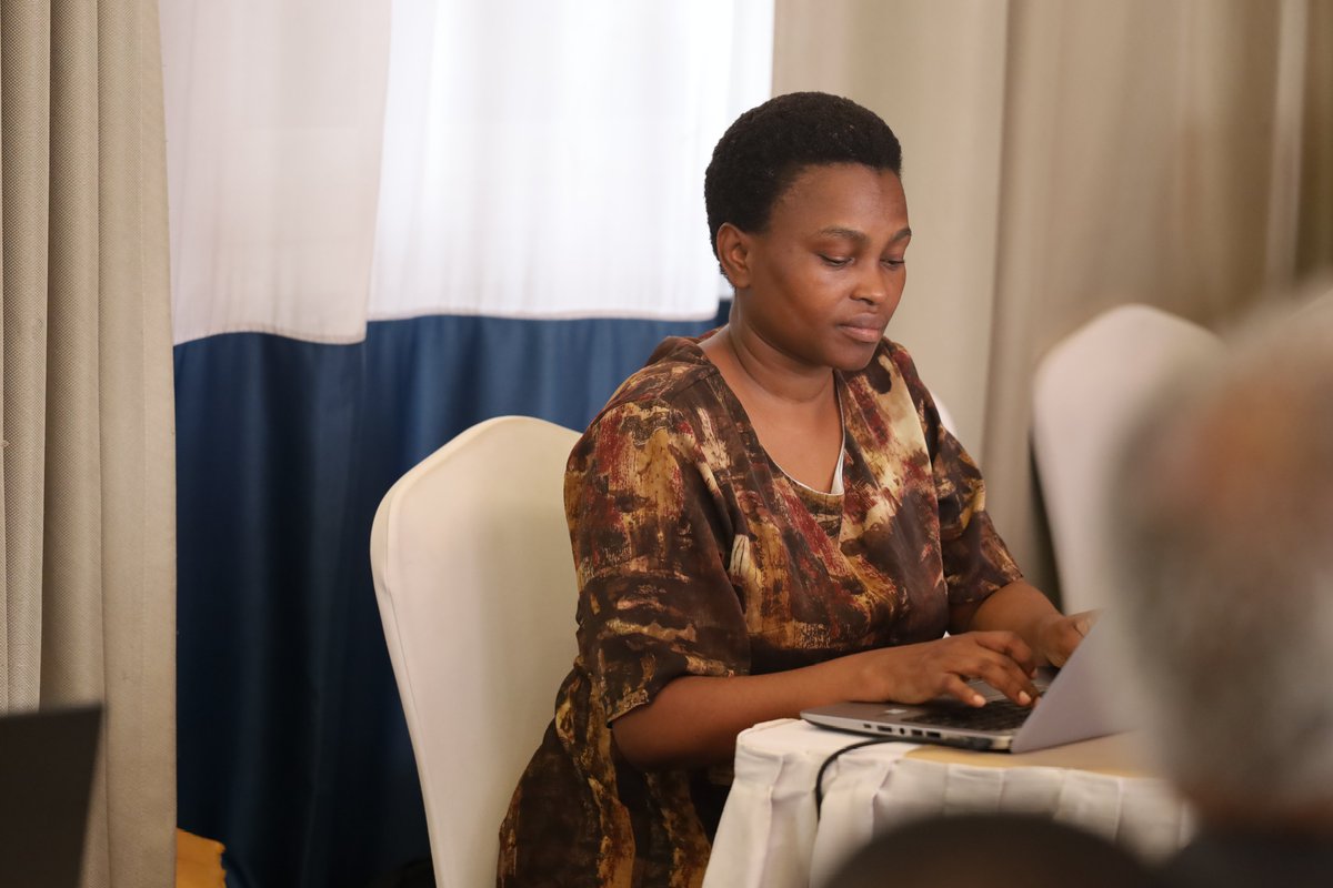 gad_rogers's tweet image. This passage emphasizes the importance of inclusivity and capacity building in sustaining localization strategies. 

#LocallyLedDevelopment 
#LocalLeadershipLabsUg