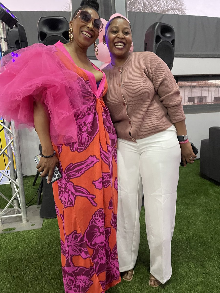 GolekaneC's tweet photo. @PennyLebyane What a lovely time we had with you 💝💝 https://t.co/3YMEof9WTi