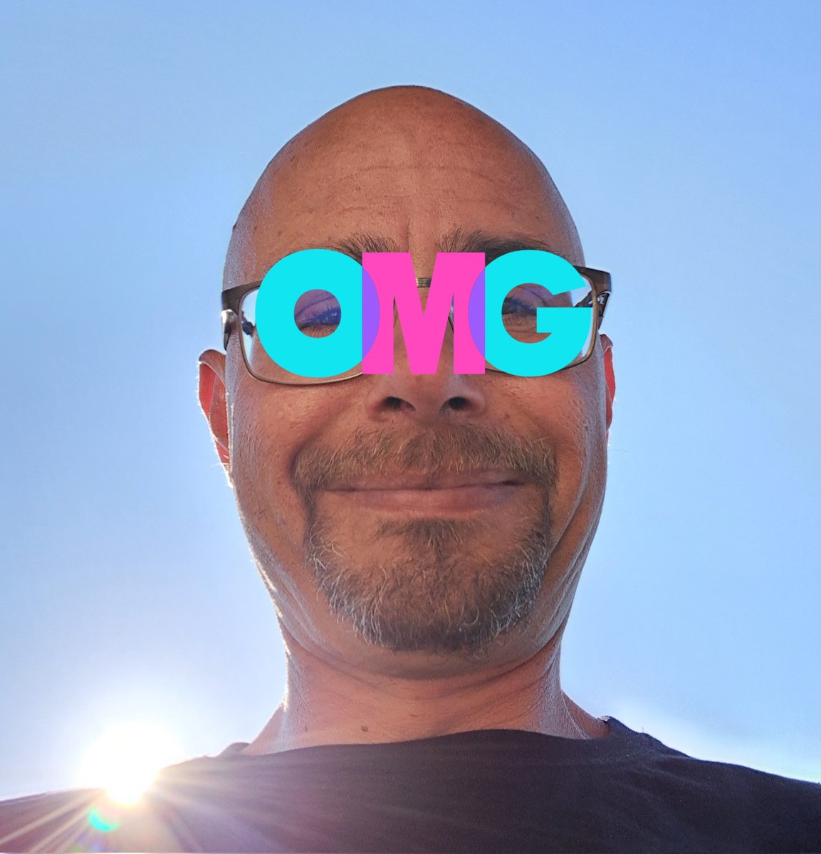 Le #JeudiSourire d'un mec juste heureux !! 

Merci à toi! 

<a href="/Body_Art_be_fr/">Sex and Body Art 😏</a> <a href="/PartageDefiHot/">PartageDéfiHot</a>