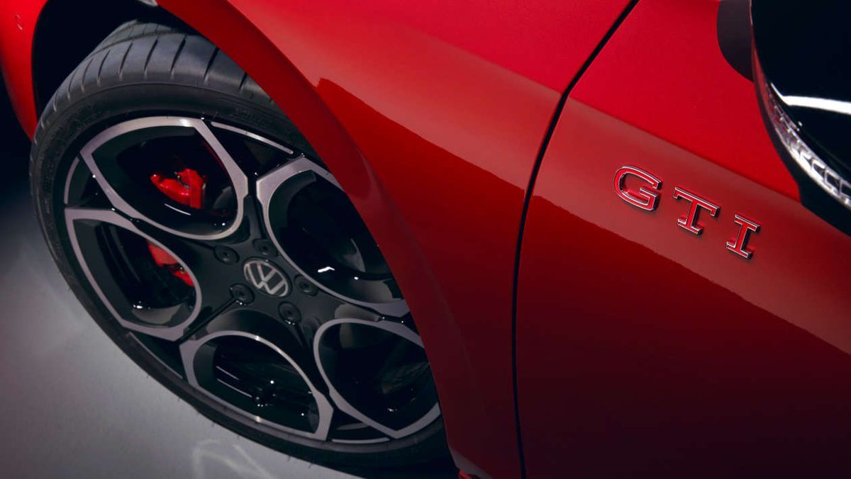Petrolheads look away! The new VW Golf GTI will be all-electric...&gt;&gt; buff.ly/K8U9Nuv
x.com/AutoExpress/st…