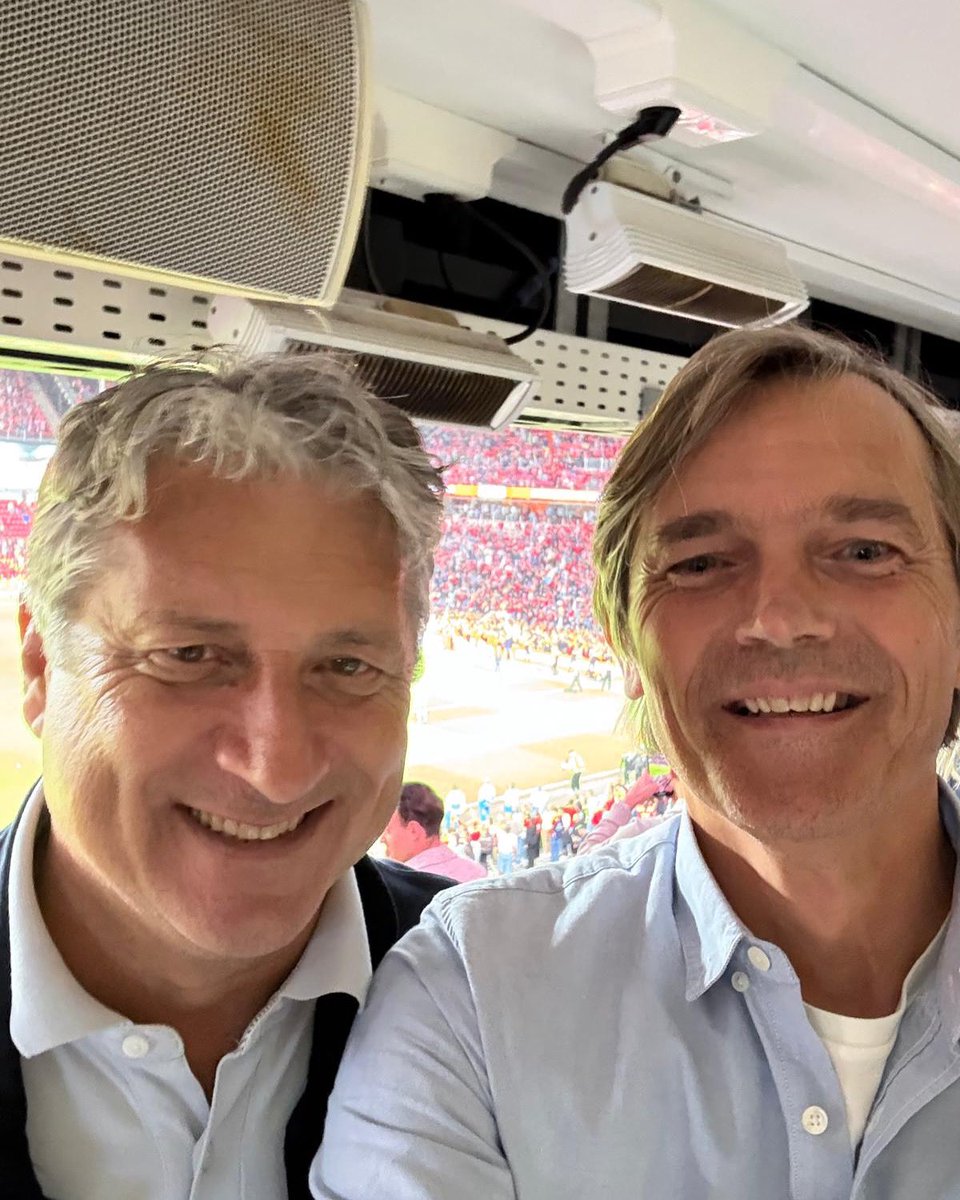 ruudbrood's tweet photo. Wat een ontknoping en mooie avond bij PSV @PSV https://t.co/wWegn5fCUi
