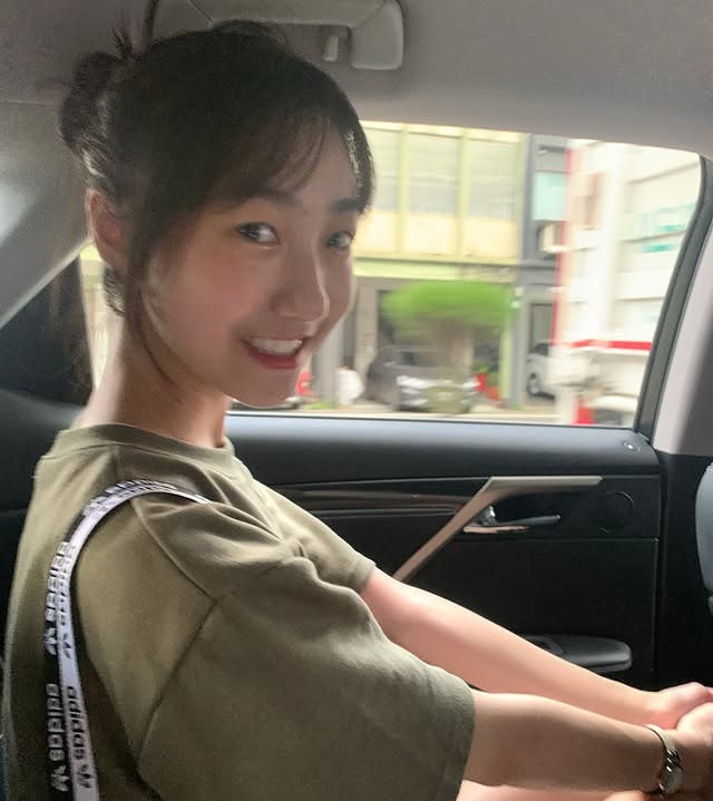 不要亂按
不然會得到一個超色的炮友
#可以留個❤️轉推