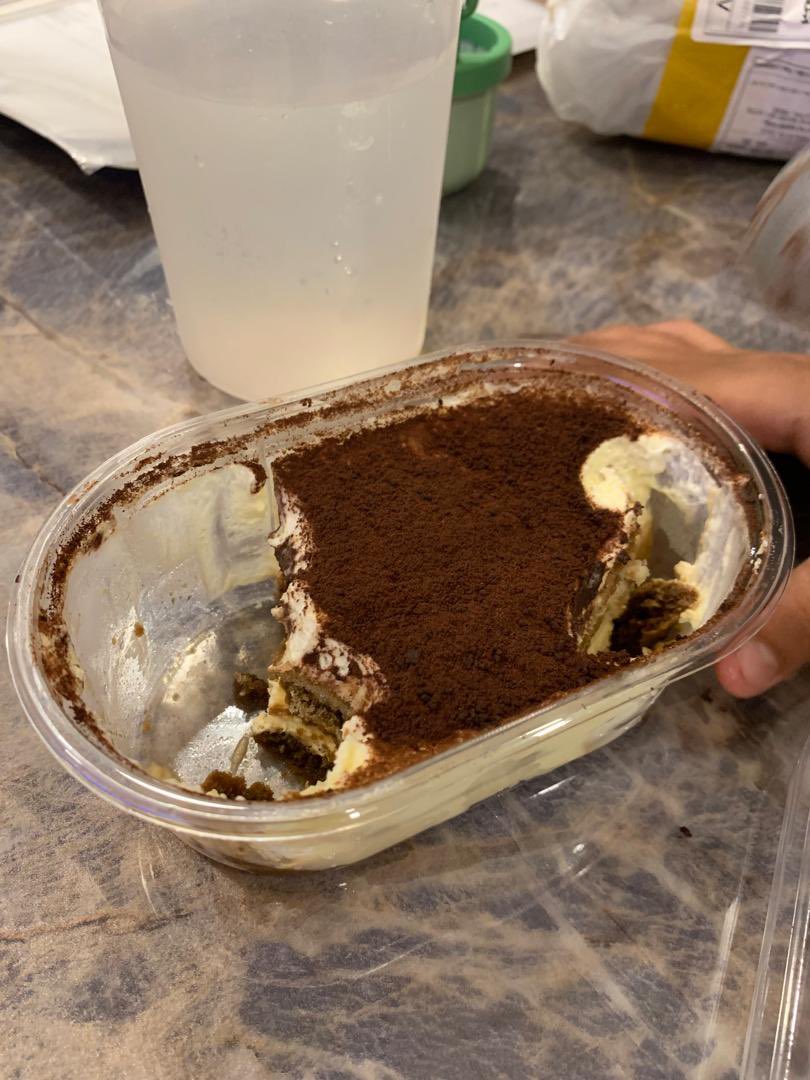 ahba_8's tweet photo. @SyedAkramin Hii uolss can support my Tiramisu business. Made with love, affordable and most importantly sedap lemak berkrim ❤️❤️ only rm16. Thanks! https://t.co/KKuKdqSttY
