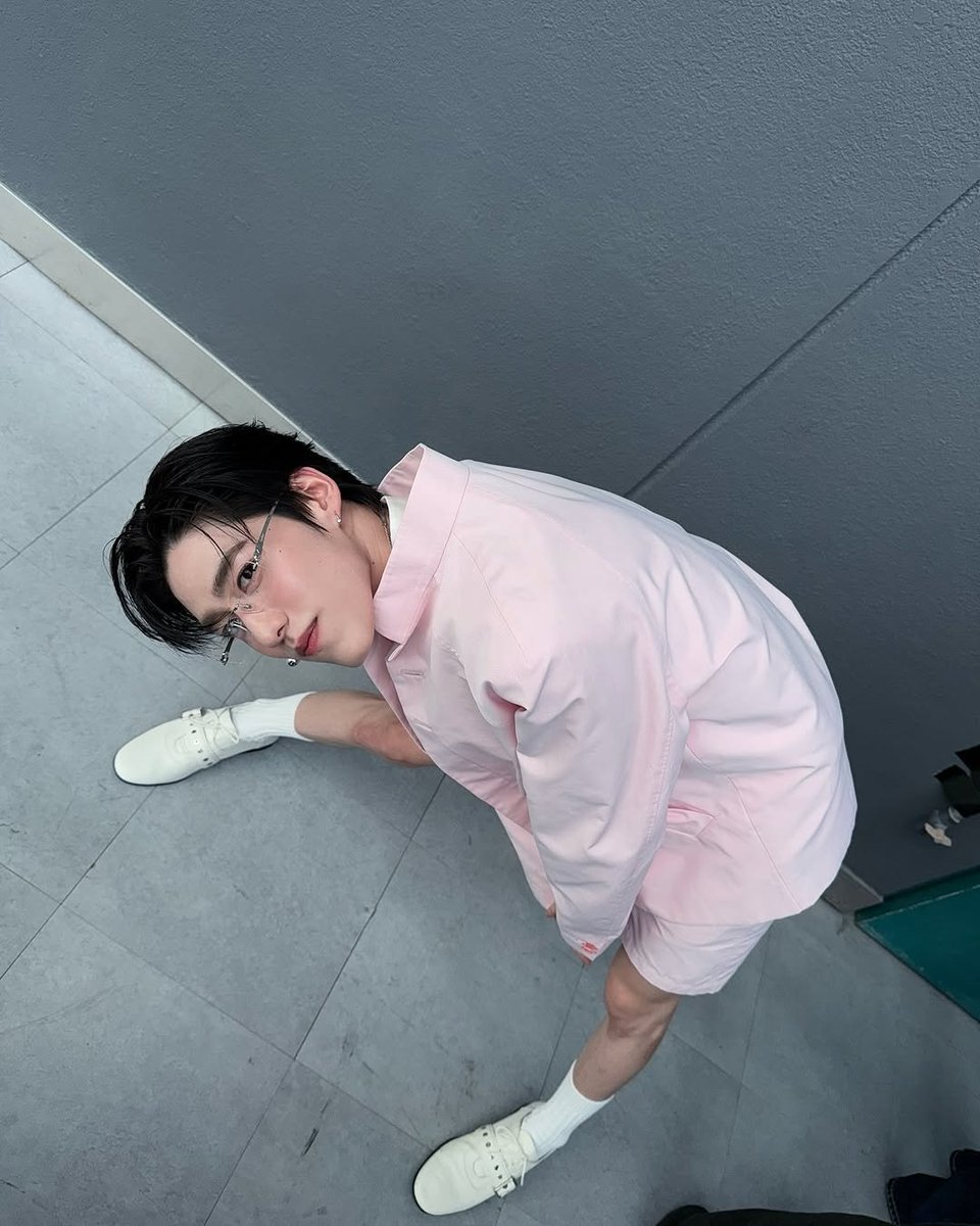 ppkritj's tweet photo. 𓂃 . 𐑞  Serving  sweet  mischief  in  bubblegum  pink.  Caution:  might  steal  your  heart  with  one  stretch!  ⊹ ִֶָ 🐇 ᖚ https://t.co/Mmm3313R55