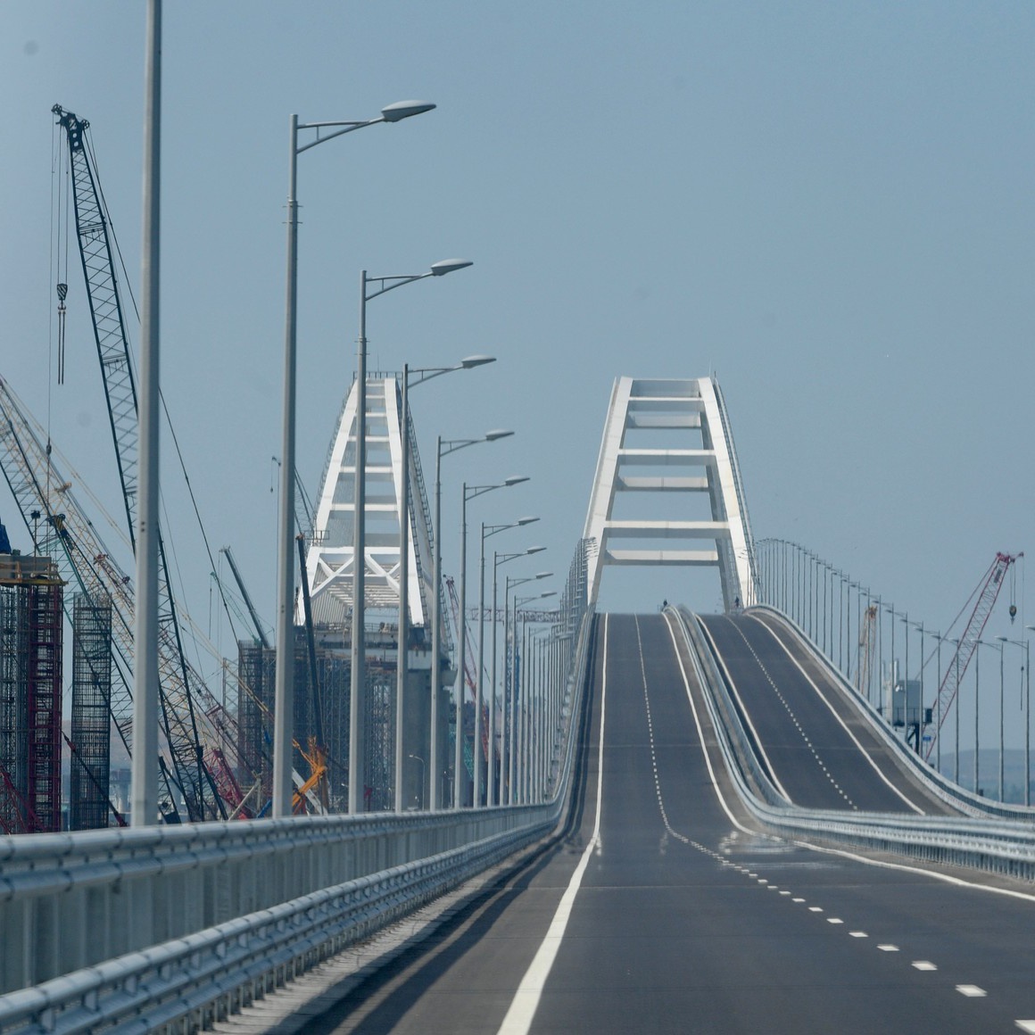 PMSimferopol's tweet image. 🌉Opening of #CrimeanBridge&apos;s motorway section took place 7️⃣ years ago on that day!
☑️The 19-kilometre Crimean Bridge is the longest one in Russia and Europe!
#Welcome2Crimea 
#WeBuild🏗️
#Russia🇷🇺