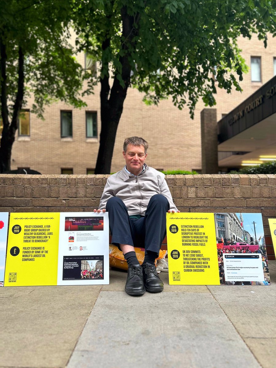 Defend our Juries (@defendourjuries) on Twitter photo #FreePoliticalPrisoners A Timeline of Corruption
We are once again outside Southwark Crown Court awaiting the sentencing hearing of a further two <a href="/JustStop_Oil/">Just Stop Oil</a> supporters.
We have a Timeline of Corruption on display, detailing the collusion between corporations and the UK Govt. #FreePoliticalPrisoners A Timeline of Corruption
We are once again outside Southwark Crown Court awaiting the sentencing hearing of a further two <a href="/JustStop_Oil/">Just Stop Oil</a> supporters.
We have a Timeline of Corruption on display, detailing the collusion between corporations and the UK Govt.