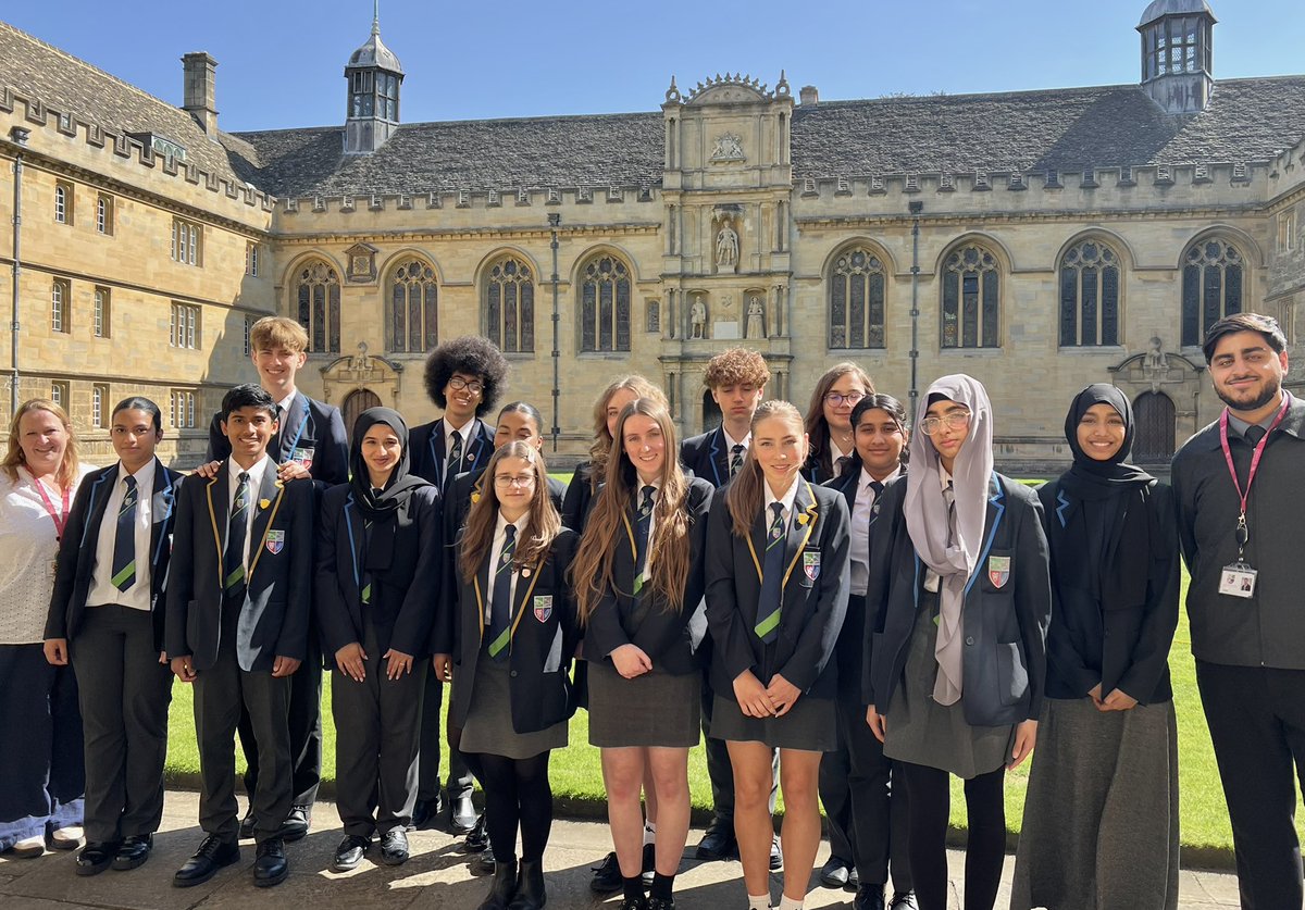 ChilternMMA's tweet image. Our Year 10 more able students visited Wadham College, Oxford this week 🎓. @wadhamoxford 

Highlights included a campus tour, Q&amp;amp;A with students, a session on Egyptology, and a visit to the Ashmolean Museum 🏫. A truly inspiring and enriching experience!