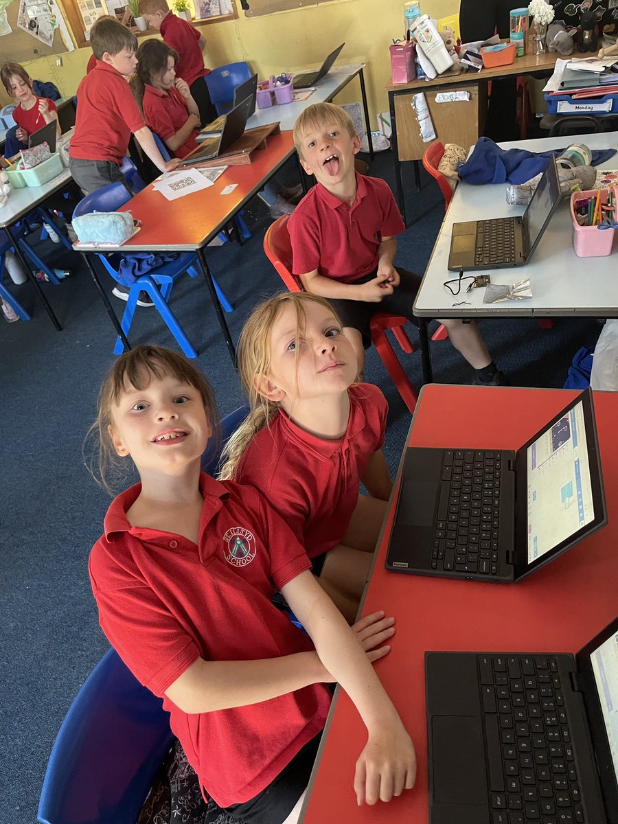Year 3 exploring with micro:bit!😊