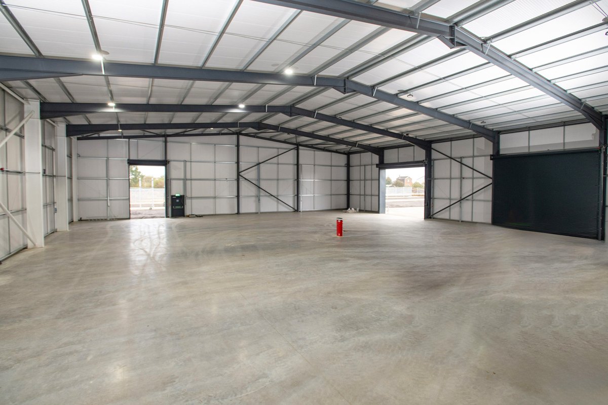 Throwback to this project we delivered for LincFrame!  

Located in a prime spot on our Enterprise West Lindsey development in Saxilby, the state-of-the-art 18,000 sqft office &amp; warehouse was designed to be Lincframe's new HQ, to support their growth and expanding operations,