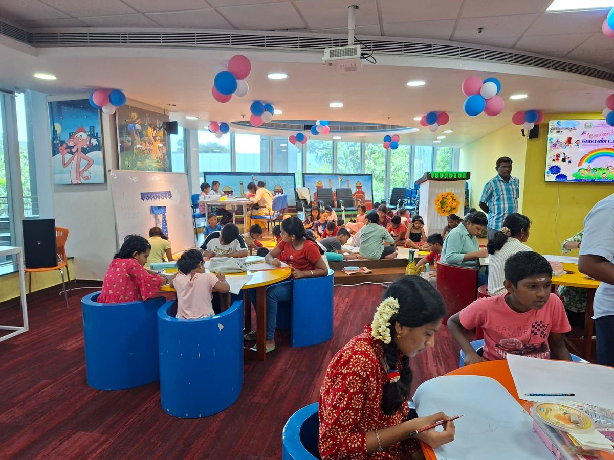 ACLChennai's tweet image. அண்ணா நூற்றாண்டு நூலகத்தின் குழந்தைகளுக்கான கோடை கொண்டாட்டம் களைகட்டுது! 🎉இன்று (15 .05.2025 - வியாழன்) நடந்த ஓவியப் போட்டியில்  குழந்தைகள் ஓவியம் வரைந்து மகிழ்ந்தனர்!  #AnnaCentenaryLibrary #SummerCelebration #KidsFun #DanceWorkshop #TamilNadu #Chennai #ChildrensLibrary