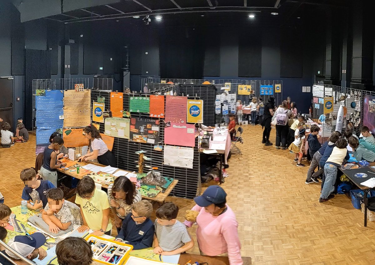 Hier à #Rezé, les #enfants des #périscolaires Léon Say et Stalingrad ont présenté leurs projets scientifiques aux « Sciences buissonnières” 🚀🐜
Maquette d’Ariane 6, étude des insectes, ateliers… une journée riche en découvertes !
📅 Rdv les 23-24 mai au Forum des Sciences !
