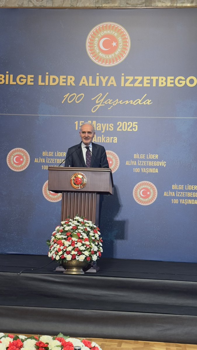 Nurullah Öztürk (@nurullahozturk_) on Twitter photo ‘Bilge Lider Aliya İzzetbegoviç 100 Yaşında’ programını düzenleyen ve emek veren herkese şükran ve minnetle.
Merhum Aliya İzzetbegoviç’e rahmet olsun. Mekanı cennet, makamı âli olsun. ‘Bilge Lider Aliya İzzetbegoviç 100 Yaşında’ programını düzenleyen ve emek veren herkese şükran ve minnetle.
Merhum Aliya İzzetbegoviç’e rahmet olsun. Mekanı cennet, makamı âli olsun.