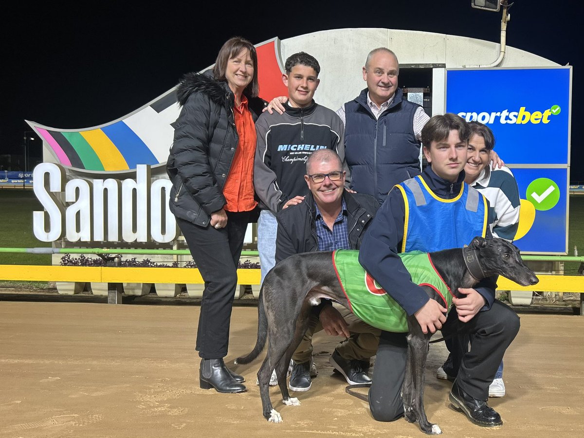 Pass Mark sets a high bar in the first heat of the Sandown Cup, stopping the clock at 41.59s!