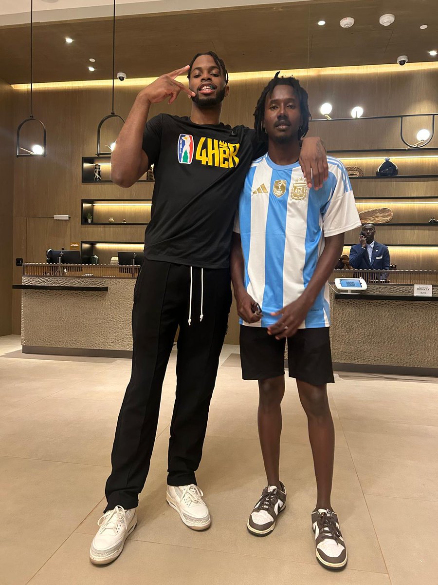 therealbuckets's tweet image. Most people talk about “partnerships” like it’s just a handshake or a social media post. But real partnerships?
They take time, effort, and trust. It’s about showing up for each other, not just when it’s convenient but when it truly matters.
A MUST READ ✅