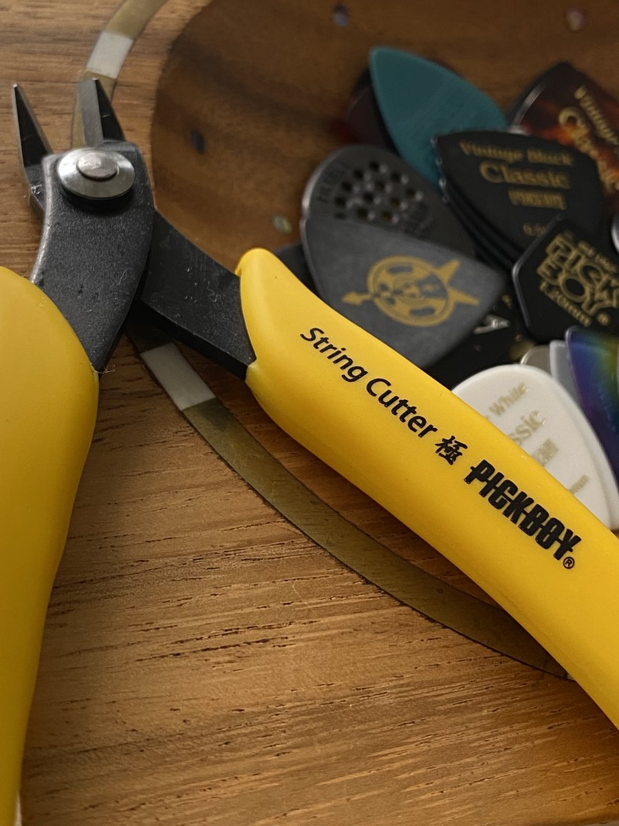 PICKBOY1967's tweet image. 🎸 Precision. Power. Perfection.
The new PICKBOY “String Cutter 極” is now in its final tuning phase.
A tool crafted for serious players —
Stay sharp. Stay tuned. ⚡
guitarpick.pickboy.jp/products/sc-kwm

#PICKBOY #StringCutter #MadeInJapan #GuitarTools #GearUp #GuitaristLife