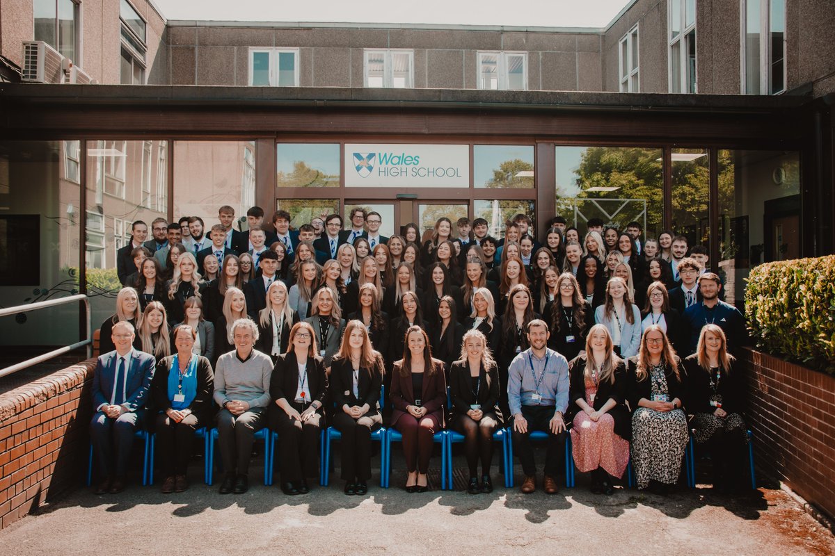 Class of 2025! 😀💙💛