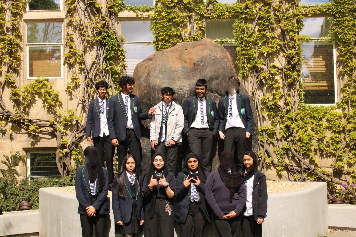 Oasis Leesbrook (@oasisleesbrook) on Twitter photo Huge congratulations to our 11 brilliant Year 9 students who have graduated from The Scholars Programme with <a href="/BrilliantClub/">The Brilliant Club</a> at <a href="/OfficialUoM/">The University of Manchester</a>! They've completed university-style tutorials and essays exploring "Can texts fight colonialism?" 👏 Read all about it here - Huge congratulations to our 11 brilliant Year 9 students who have graduated from The Scholars Programme with <a href="/BrilliantClub/">The Brilliant Club</a> at <a href="/OfficialUoM/">The University of Manchester</a>! They've completed university-style tutorials and essays exploring "Can texts fight colonialism?" 👏 Read all about it here -