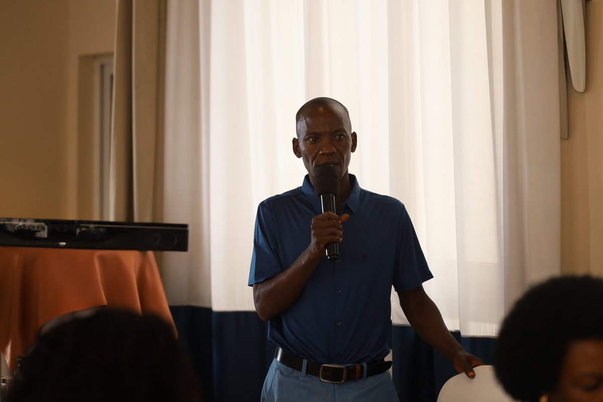 Kobs_Fifi's tweet image. The local leaders have extended their gratitude to @CapaidsUganda for giving them a helping hand and helping them be better in terms of development. They appreciated @NaomiAyot for being at the forefront of helping them.
#LocallyLedDevelopment 
#LocalLeadershipLabsUg