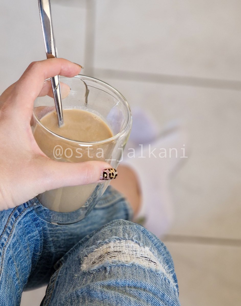 So. Welcher von euch kleinen Geldbeuteln hat noch keinen Kaffee gesendet? 
Aber jetzt zackig. 🫰🏼