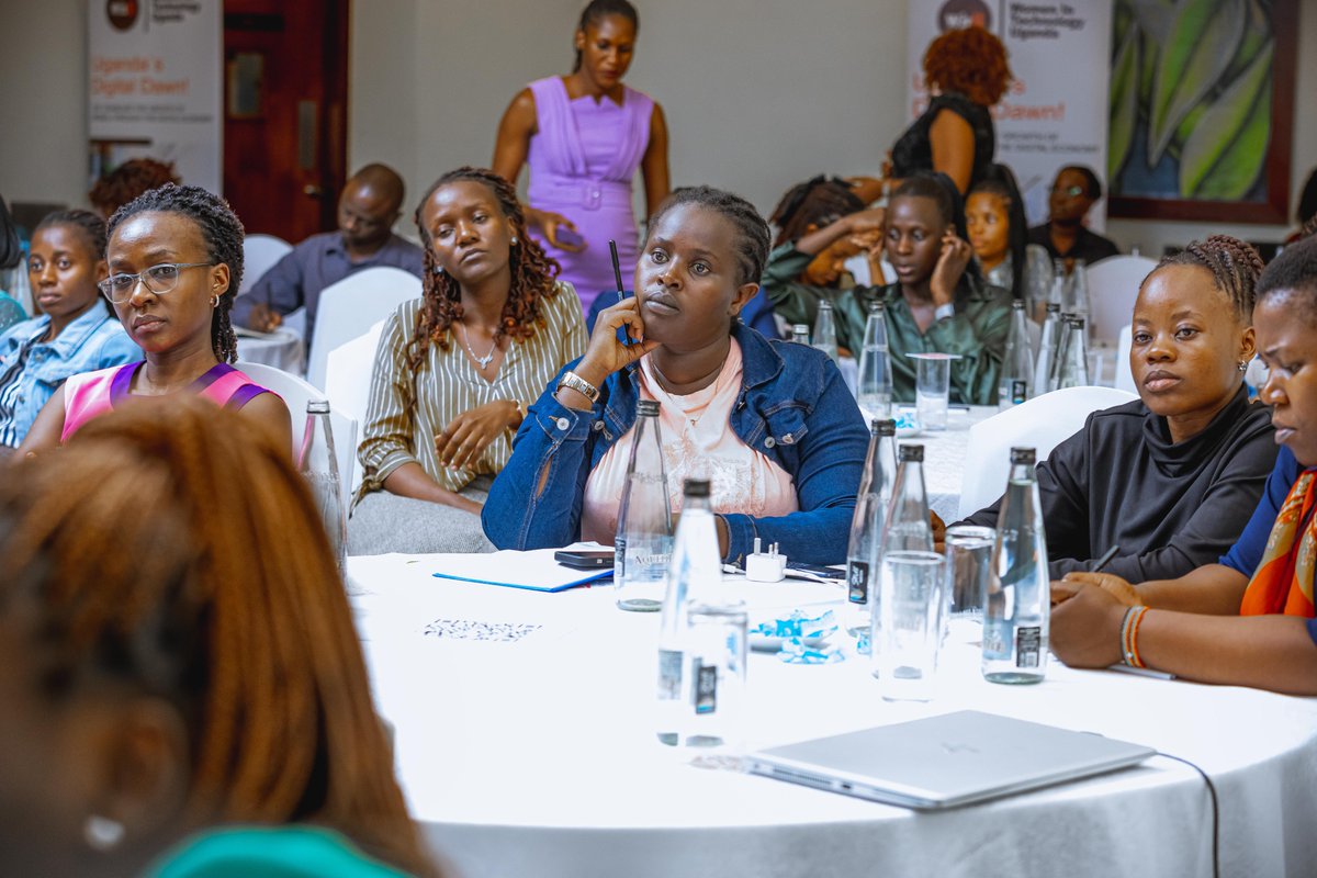 Women in Technology Uganda #WomenInSTEM (@wituganda) on Twitter photo #HappeningNow
"Opportunities won’t come knocking while you sit at home." Victoria Wamala <a href="/VictoriaNamtebi/">Victoria Namutebi Wamala, MAJC, DipCIPR</a> reminded us that if you want to freelance, start by knowing what you’re good at, put yourself out there, and let people see your work. Confidence opens doors.
#10Xprogram #HappeningNow
"Opportunities won’t come knocking while you sit at home." Victoria Wamala <a href="/VictoriaNamtebi/">Victoria Namutebi Wamala, MAJC, DipCIPR</a> reminded us that if you want to freelance, start by knowing what you’re good at, put yourself out there, and let people see your work. Confidence opens doors.
#10Xprogram