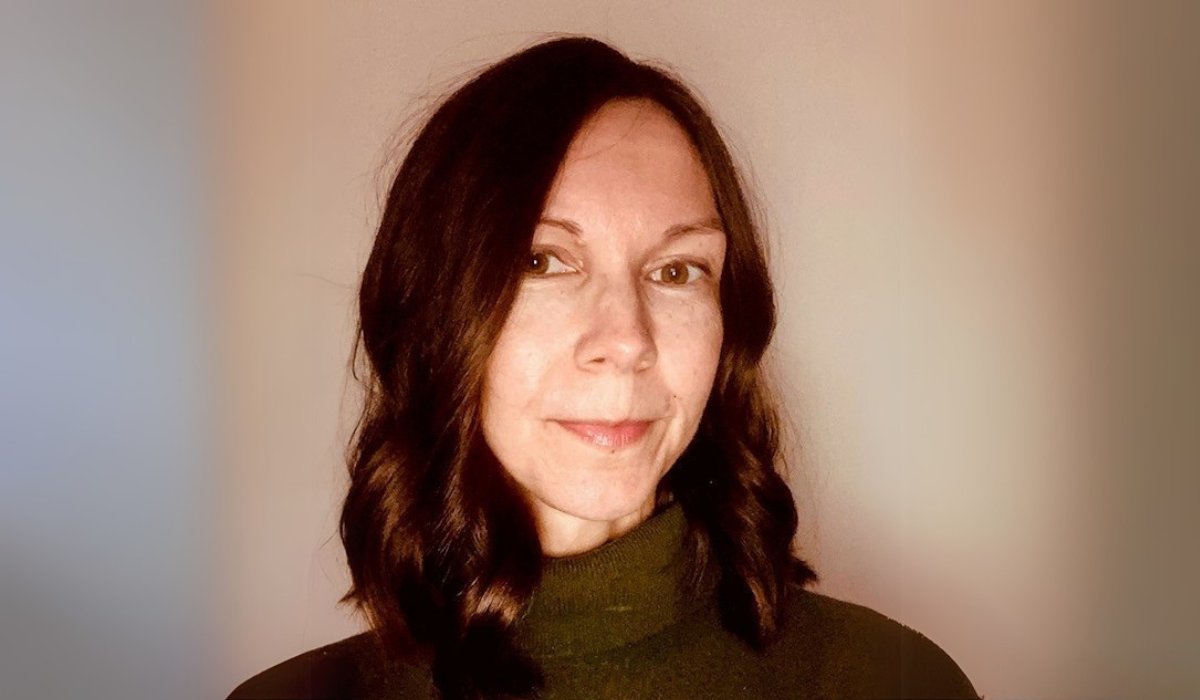 And the winner is! 🥳🏆 Clair Humphries: lucy.cam.ac.uk/news/clair-hum…

<a href="/clairhumphries/">Clair Humphries</a> wins the 2025 Lucy Cavendish Fiction Prize with her debut novel, Mrs Peacock's Pavlova. ✨

The judges were captivated by its delicate treatment of theme and excellent portrayal of character. Head