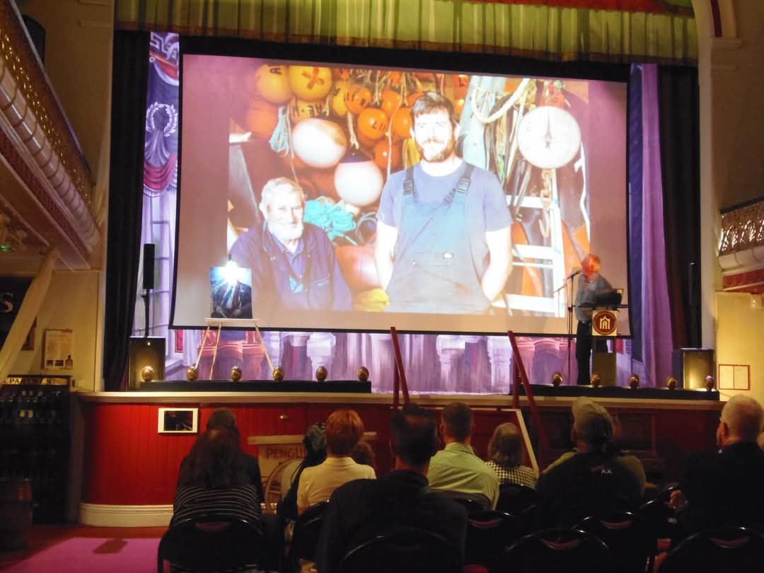 The Friends hosted Bruce Cardwell's talk ' Behind the Camera' where he shared his inspiration for the photos he had taken and all forming the 'Byd Bach Aber' exhibition. Bruce tried to capture the flavour and daily life of Aberystwyth through his pictures. Many thanks to Bruce!