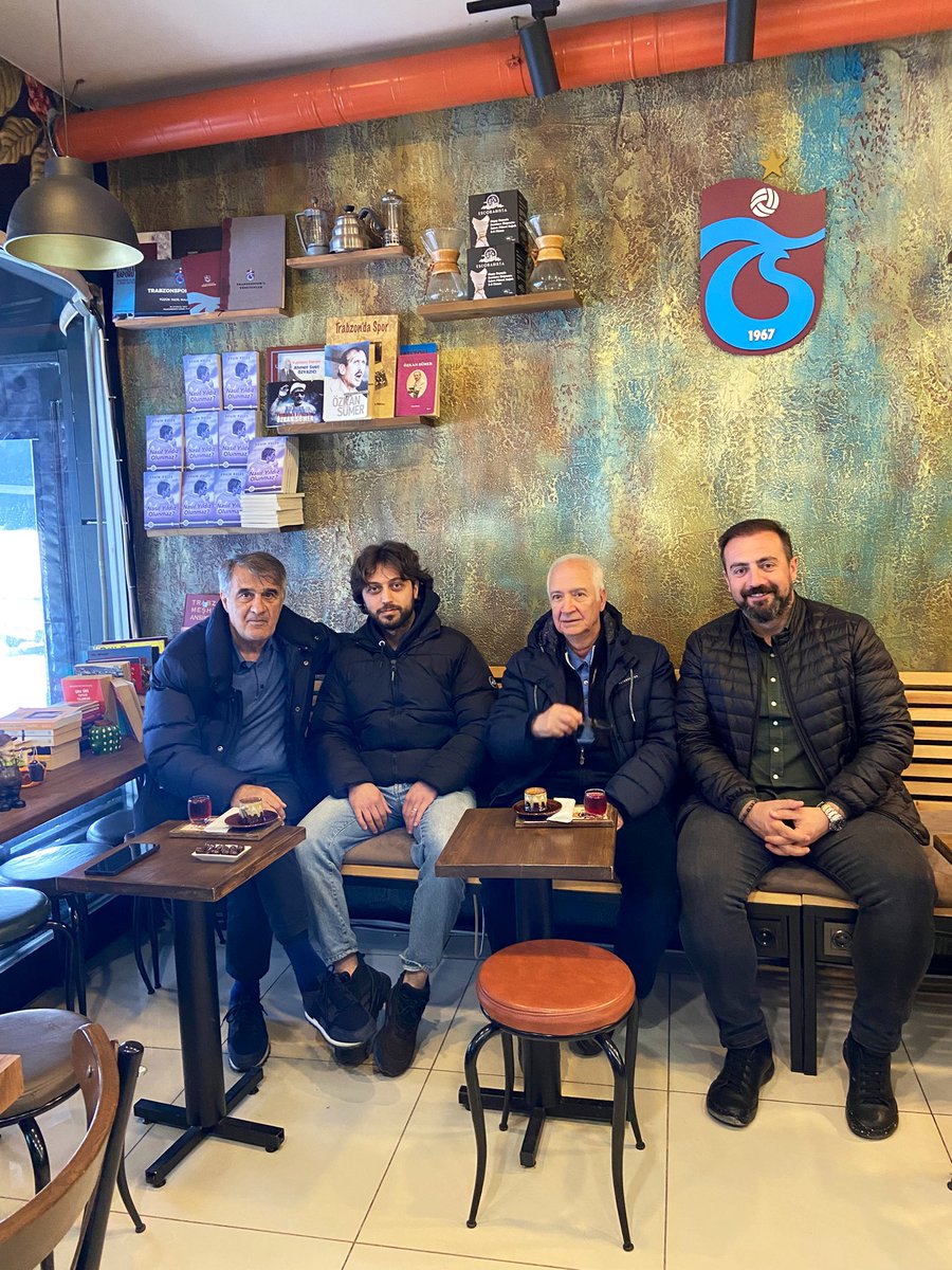 Değerli hocam Şenol Güneş ve kıymetli başkanım Hayrettin Hacısalihoğlu’yla genel durum üzerine hasbihal..