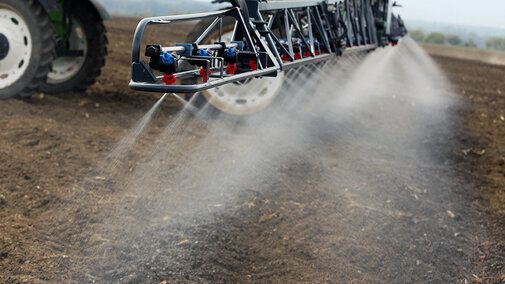 Nebraska CropWatch (@unl_cropwatch) on Twitter photo #Nebraska #corn producers should prepare for constrained urea ammonium #nitrate supply & rising prices by evaluating alternative #nitrogen sources & refining side-dress strategies now. See <a href="/UNLExtension/">Nebraska Extension</a>'s recommendations » buff.ly/jhF0Uij
#NebExt #ag #cropproduction #Nebraska #corn producers should prepare for constrained urea ammonium #nitrate supply & rising prices by evaluating alternative #nitrogen sources & refining side-dress strategies now. See <a href="/UNLExtension/">Nebraska Extension</a>'s recommendations » buff.ly/jhF0Uij
#NebExt #ag #cropproduction