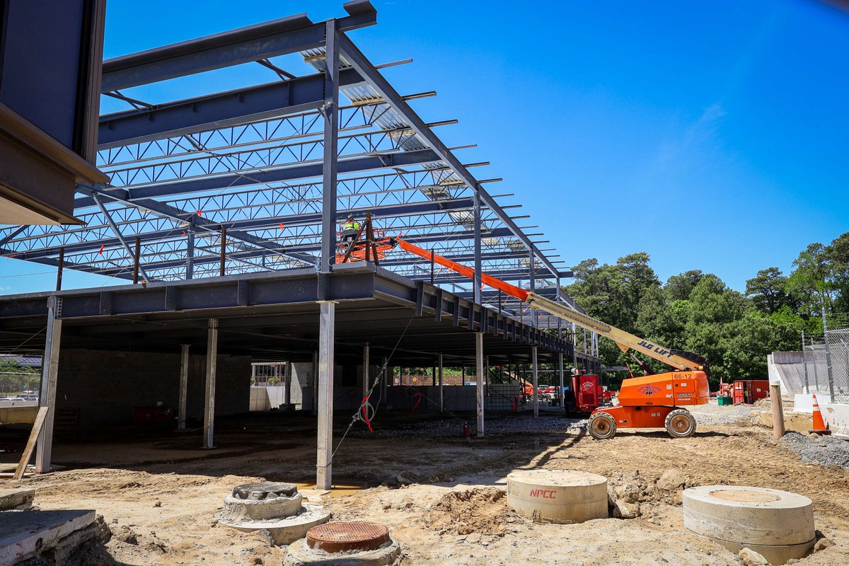 Norfolk International Airport tweet media