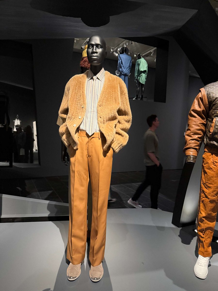 The dandy exhibit is magnificent. It unveils history that has been lacking from the history books. The team should get the academy award for exhibitions.

 #DandyExhibit #ArtHistory #TheMet