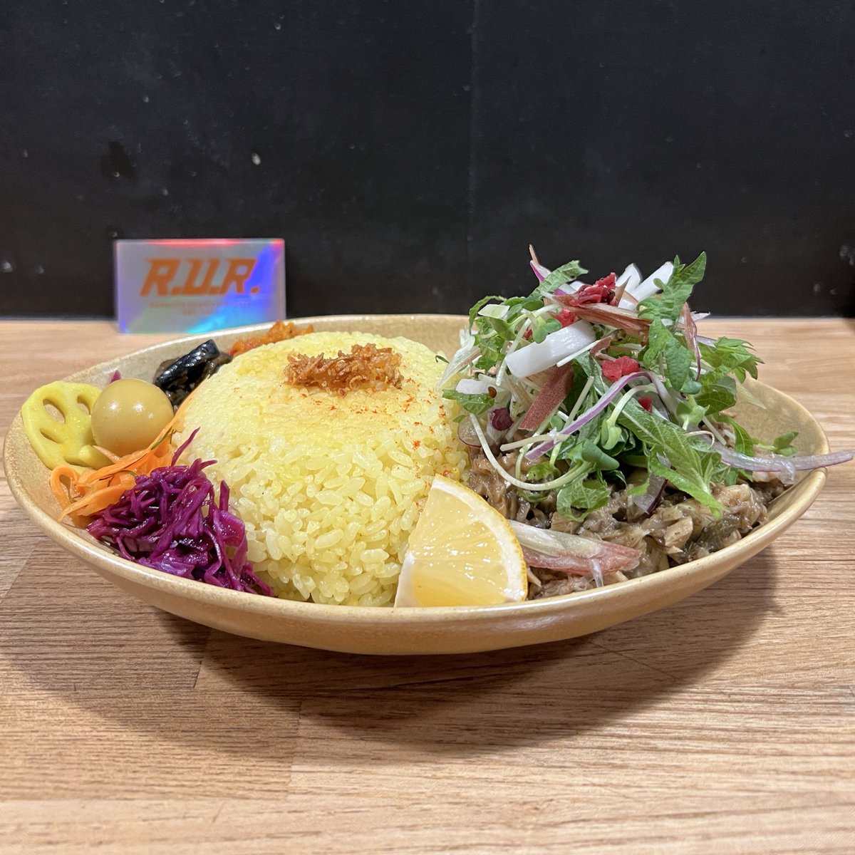 2ao5's tweet image. それはそうと〜
今日はチーママでやんす〜

来週以降、出勤できるか分からなくなってきたので、私から直接ステッカーを貰いたい人とか、飲みたい人とか、喋りたい人は来たらいいと思います〜。

#コミュニティースナックまさこ
#Thumbsup
#アールユーアール