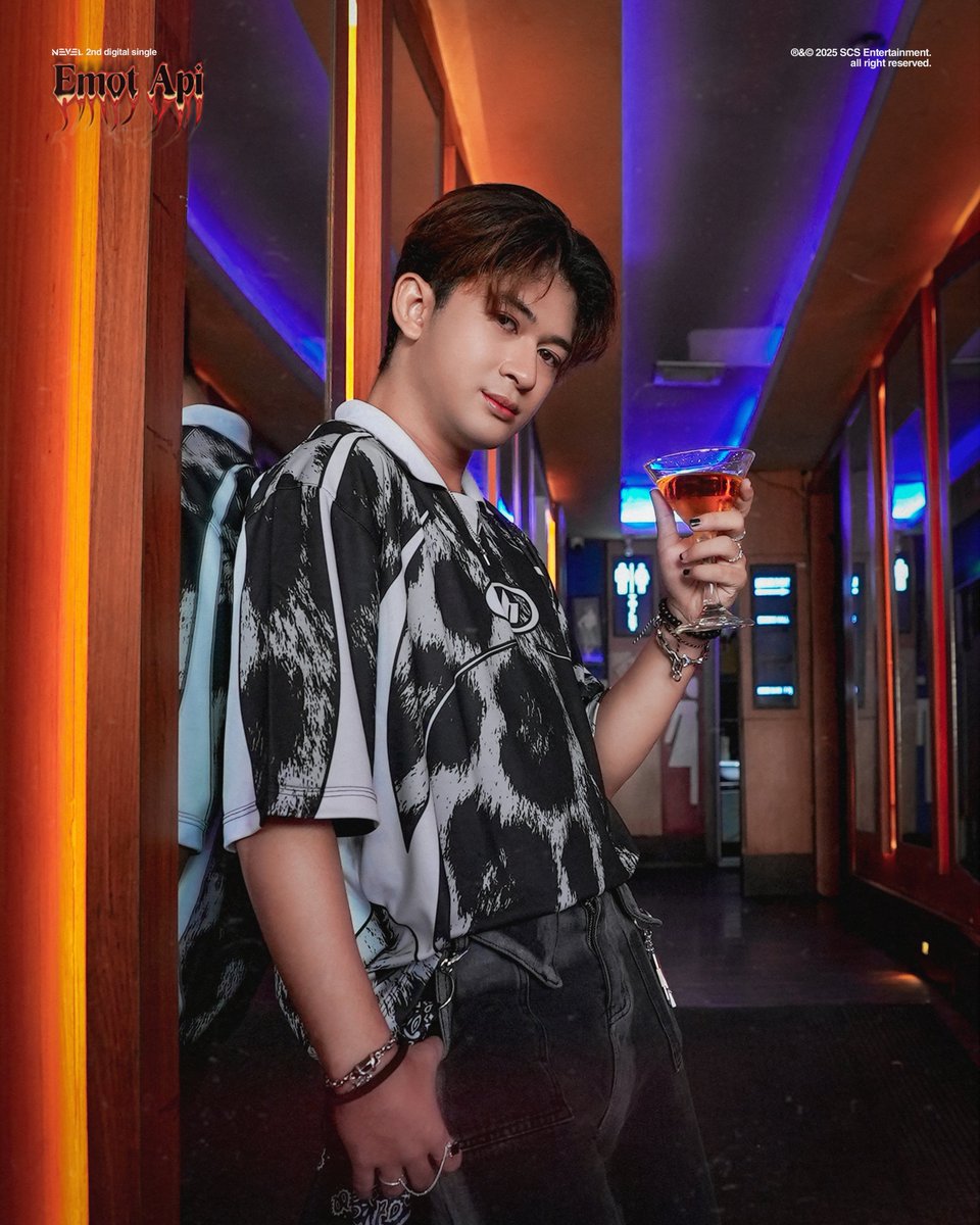official_nevel's tweet photo. 🔥
NEVEL
2nd Digital Single
'𝐸𝓂𝑜𝓉 𝒜𝓅𝒾'
• Concept Photo •
#NEVEL_Zhi
Out May 23, 2025
#NEVEL #NEVEL_EmotApi
#NEVEL_2ndDigitalSingle
#EmotApi #ConceptPhoto https://t.co/9YtQ9t0j9A
