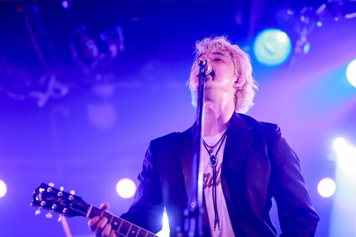 LOGGINrkt's tweet photo. 先日開催されたLOGGIN'主催ライブ
「劇場」-それぞれの旅路-
at目黒LIVE STATION

ご来場ありがとうございました！！

共演してくれた方々、本当に一緒にやれて嬉しかった。

おれのわがままと遊んでくれてありがとう。

いい夜だった！

ライブ映像をそのうちアップします。
待っててね！ https://t.co/9LZmRXL524