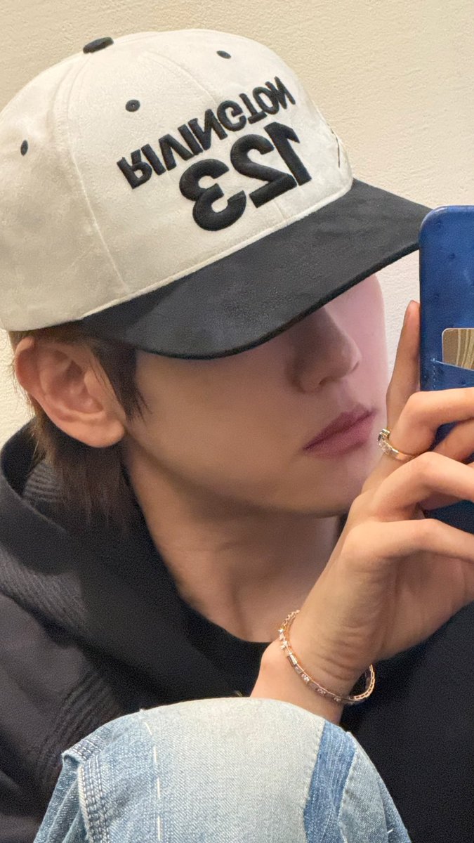 baekhyuntown's tweet photo. 250513 큥스타스토리 업데이트💜
🔗https://t.co/ocfxw3KRvp

#백현 #BAEKHYUN @B_hundred_Hyun @BAEKHYUN_INB100 https://t.co/pnZKf8xPxy