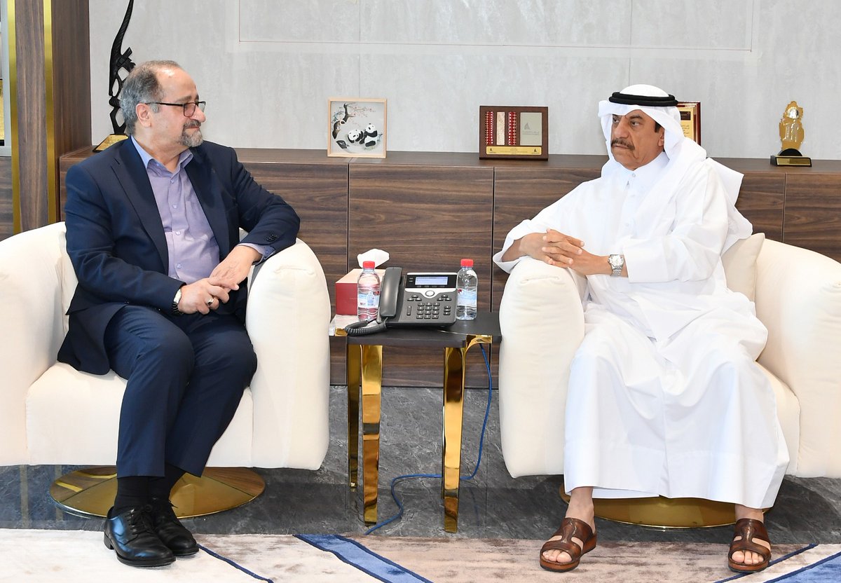 QNAEnglish's tweet photo. #Qatar_Chamber, #Tehran_Chamber Discuss Strengthening Cooperation #QNA
https://t.co/sgudrN8Xvq https://t.co/HnJPqhCDQs