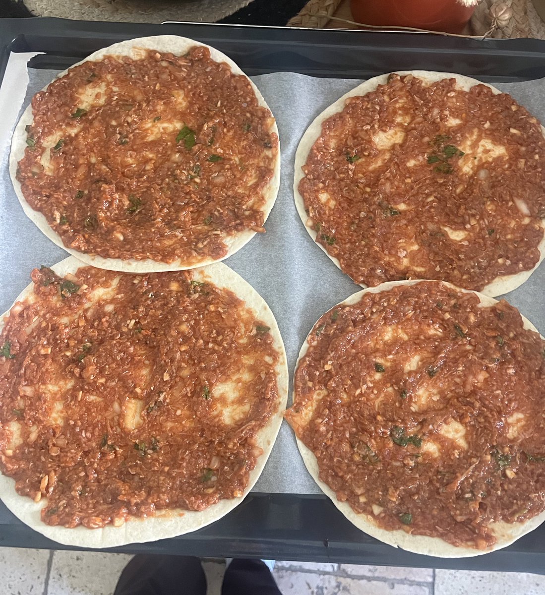 srtidama's tweet image. Armenian pizza= lahmajoun