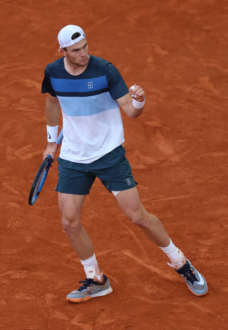 SUPERB FIGHTBACK WIN FROM <a href="/jackdraper0/">jack draper</a> 🔥

Jack reaches the <a href="/InteBNLdItalia/">Internazionali BNL d'Italia</a> quarter-finals with a 1-6, 6-4, 6-3 win over Corentin Moutet 

#BackTheBrits 🇬🇧