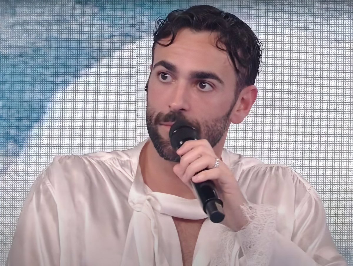 Dice che #GeppiCucciari e #MarcoMengoni hanno detto di andare a votare ai #referendum2025.
#Compagni, a questo punto possiamo pure dare il via al televoto.
Tanto il livello mi pare questo...
#chefinecheavetefatto
#IoNonVoto