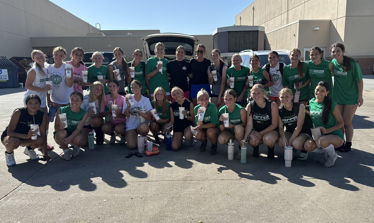 What a nice treat to refuel after practice yesterday! Thank you <a href="/juicestopNE/">Juice Stop</a> And a BIG thanks to Skutt Catholic soccer alumnae <a href="/madieme21534206/">madie.meyer</a> and <a href="/lakinappell/">Lakin Appell</a> for the special delivery and hugs! #FOE #Rev1va_