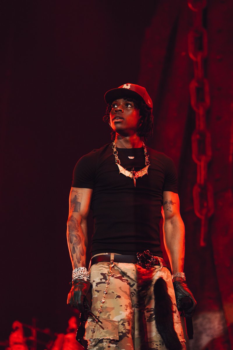 MavinRecords's tweet image. Prince of Afrobeats 🦇