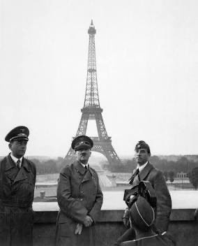 ManifestHistory's tweet photo. 4/ Paris fell on June 14, 1940. The French government fled to Bordeaux, and on June 22, France signed an armistice in Compiègne—the same site where Germany surrendered in 1918. The Nazis had captured France in just six weeks, a stunning victory. #FallOfFrance https://t.co/2ry2o7QmVu