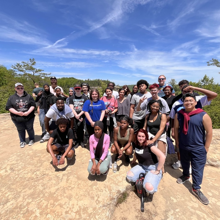 Doss_High's tweet image. Mr. Francis’ dual credit Biology and dual credit Environmental Science classes enjoyed an immersive field study trip to the Red River Gorge to celebrate their hard work this year!
Thank you, Ms. Abell, and Mrs. Francis for their amazing help chaperoning as well!