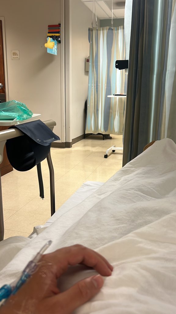 Tmill69's tweet image. Experts have been forecasting an apparent major move for the white community. This white boy summer was supposed to be one for the ages. Fuck it, still will be! #whitesurgeon #thankgod #percs