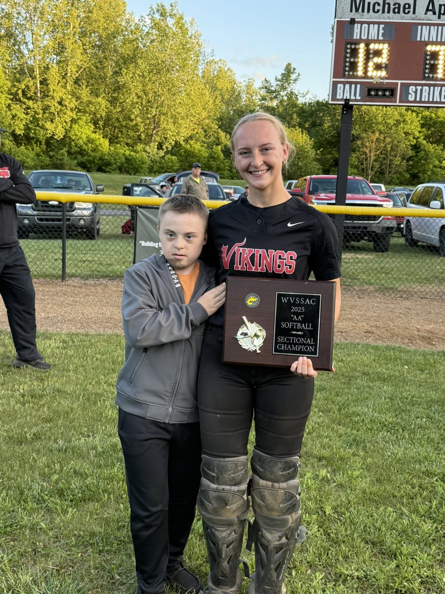 EllaChew22 tweet media