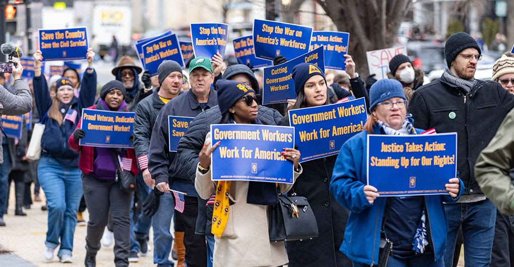 LaborPressNY's tweet image. Judge Blocks Trump’s Unconstitutional Reorganization of Government shorturl.at/5DJ5d
Picture by AFGE