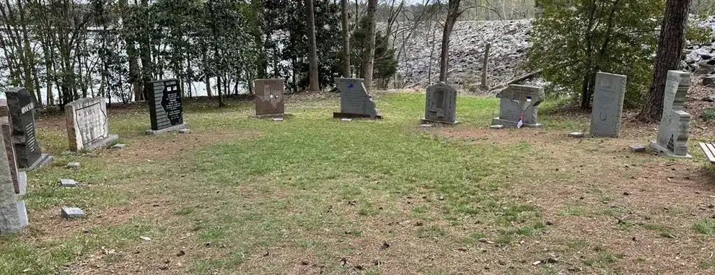 Allatoona Pass Memorial Field - The Allatoona Pass Battlefield Memorial Field pays tribute to all who fought here, both Union and Confederate. #allatoonapassmemorial #battleofallatoonapass #civilwarhistory #georgiahistory Read more: trailsandtap.com/allatoona-pass…