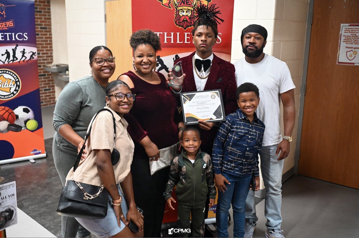 BryceTalley_8's tweet photo. won baseball player of the year for the 2025 #bibbspyawards https://t.co/5g39AcMtEL