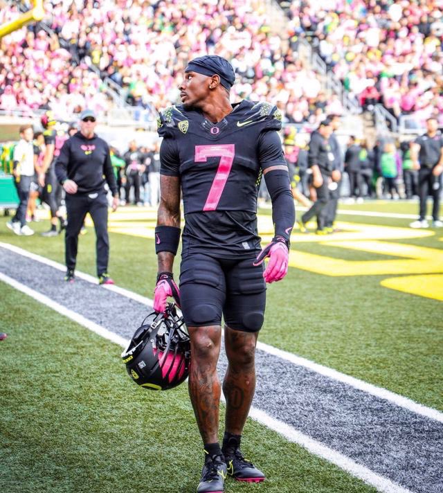 James Brumfield II (@twowaylj) on Twitter photo After a great camp and conversation with <a href="/RossDoug21/">Ross Douglas Sr.</a> I’m blessed to receive an offer from The University of Oregon. 🦆🦆
<a href="/RoeFootball_/">Roe Football</a>
<a href="/CTC4CHANGE/">ChangingTheCommunity</a>
<a href="/GregCTC585/">Greg Hopkins</a>
<a href="/BruceJ_55/">Coach Bruce J</a>
<a href="/CoachDanLanning/">Dan Lanning</a>
@coach_champton
<a href="/SWiltfong_/">Steve Wiltfong</a>
<a href="/ChadSimmons_/">ChadSimmons</a> After a great camp and conversation with <a href="/RossDoug21/">Ross Douglas Sr.</a> I’m blessed to receive an offer from The University of Oregon. 🦆🦆
<a href="/RoeFootball_/">Roe Football</a>
<a href="/CTC4CHANGE/">ChangingTheCommunity</a>
<a href="/GregCTC585/">Greg Hopkins</a>
<a href="/BruceJ_55/">Coach Bruce J</a>
<a href="/CoachDanLanning/">Dan Lanning</a>
@coach_champton
<a href="/SWiltfong_/">Steve Wiltfong</a>
<a href="/ChadSimmons_/">ChadSimmons</a>