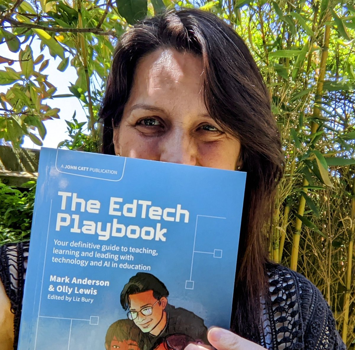 TechHeaddd | Tech writer (@techheaddd) on Twitter photo It's finally here!!! #EdTechPlaybook 🎉📘
It's not every day you get invited to work with not one but *two* #EdTech legends on their book, but that's what happened to me - and this fab book is the result!
Well done <a href="/ICTEvangelist/">Mark Anderson</a> and <a href="/OLewis_coaching/">Olly Lewis</a> - you did it!!! 🥳 It's finally here!!! #EdTechPlaybook 🎉📘
It's not every day you get invited to work with not one but *two* #EdTech legends on their book, but that's what happened to me - and this fab book is the result!
Well done <a href="/ICTEvangelist/">Mark Anderson</a> and <a href="/OLewis_coaching/">Olly Lewis</a> - you did it!!! 🥳